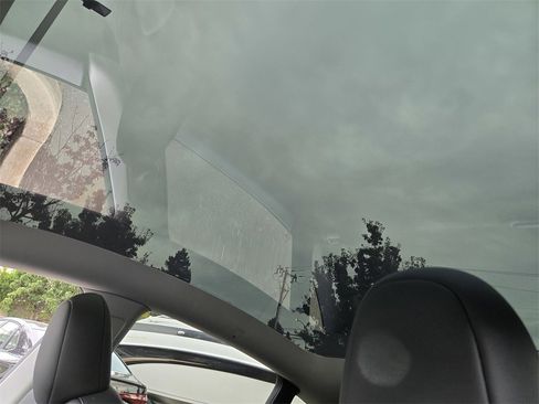 Used 2023 Tesla Model Y Long Range image 16