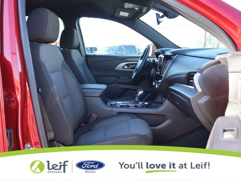 Used 2023 Chevrolet Traverse LT image 39