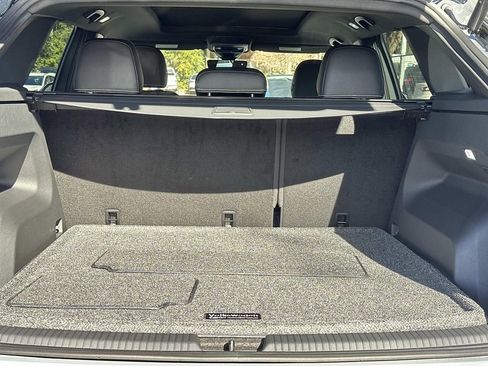 New 2026 Volkswagen Atlas Cross Sport SEL R-Line AWD/4WD image 9