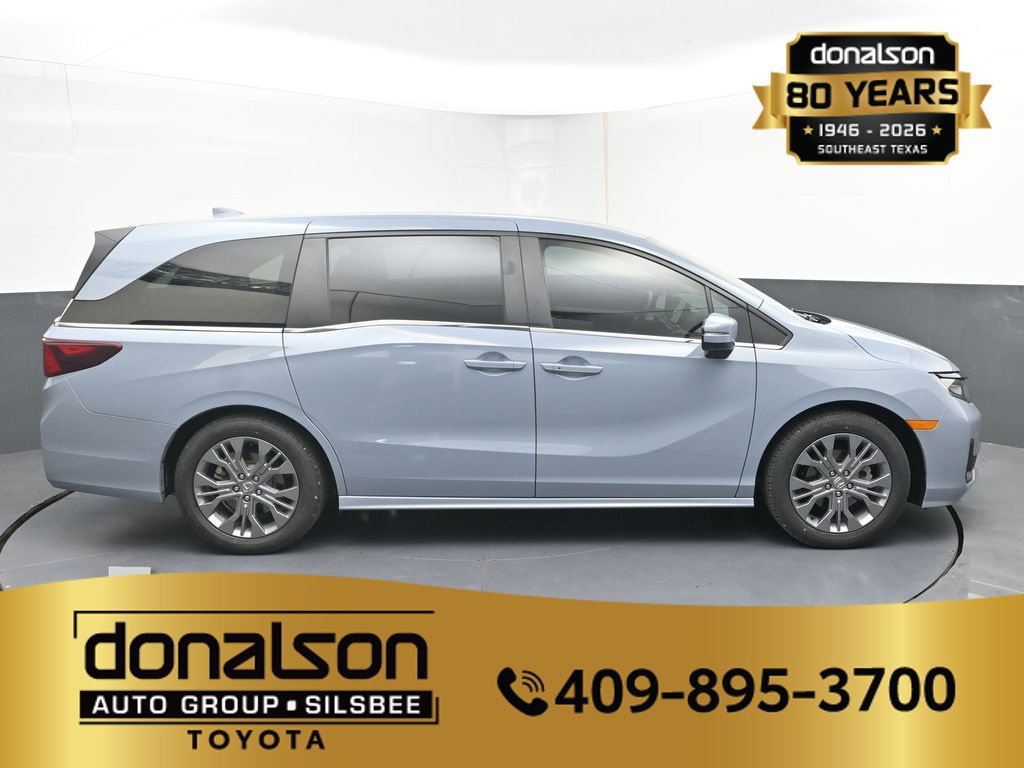 Used 2025 Honda Odyssey Touring image 2