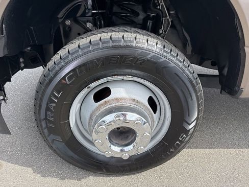 Used 2023 Ford F350 XLT w/ 360-Degree Camera Package image 30