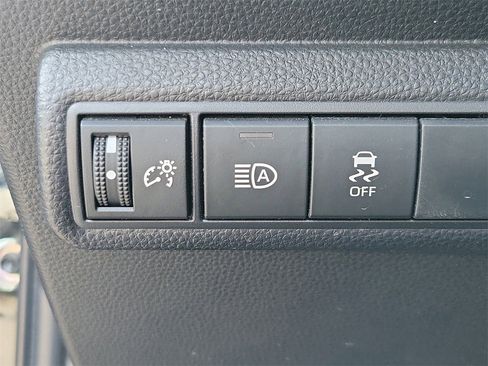Used 2023 Toyota Corolla SE image 30