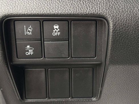 Used 2017 Honda CR-V EX image 30