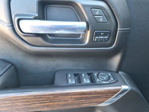 Used 2021 Chevrolet Silverado 1500 High Country w/ Technology Package image 21