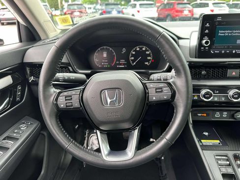 Used 2024 Honda CR-V EX-L image 12