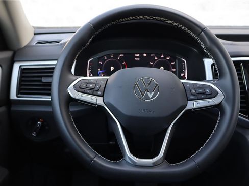 Certified 2023 Volkswagen Atlas SE AWD/4WD image 15