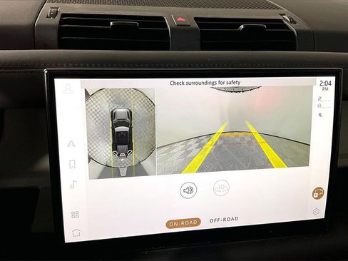 Used 2023 Land Rover Defender 110 X-Dynamic SE image 21