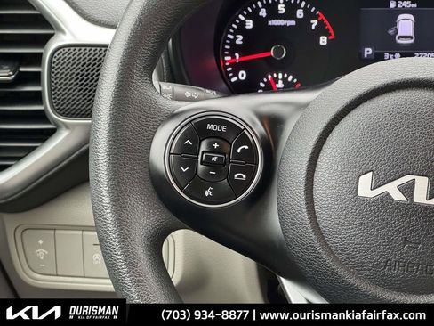 Used 2022 Kia Soul LX image 17