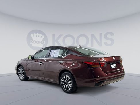 Used 2023 Nissan Altima 2.5 SV image 10