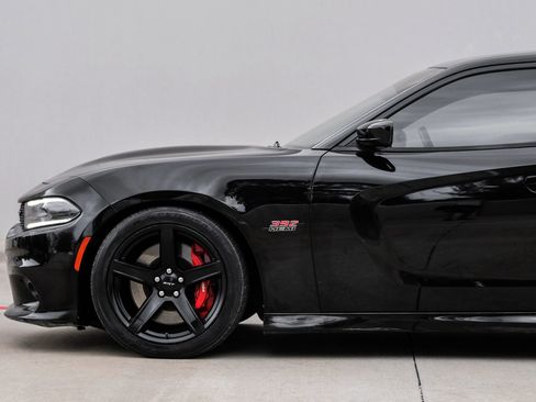 Used 2018 Dodge Charger SRT w/ Harman/Kardon Audio Group image 17