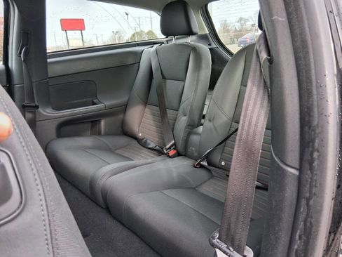 Used 2012 Volvo C30 T5 w/ Climate Pkg image 12