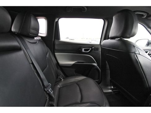 Used 2025 Jeep Compass Limited w/ Elite Group AWD/4WD image 13