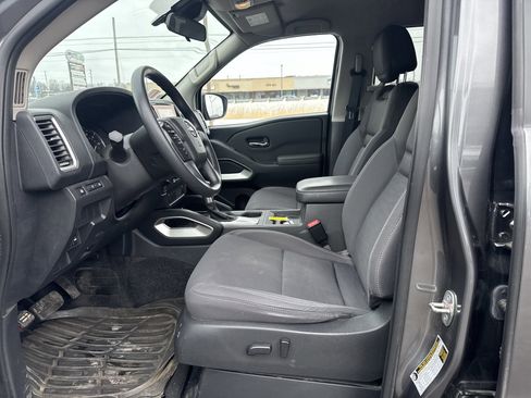 Used 2022 Nissan Frontier SV image 12
