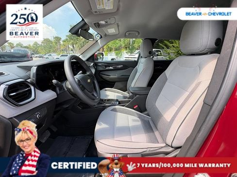 Used 2025 Chevrolet TrailBlazer LT FWD image 13