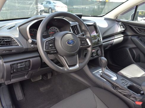 Used 2019 Subaru Impreza 2.0i Premium image 3