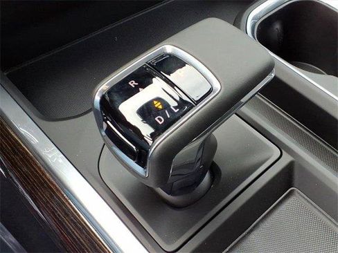 New 2026 GMC Sierra 1500 Elevation image 11