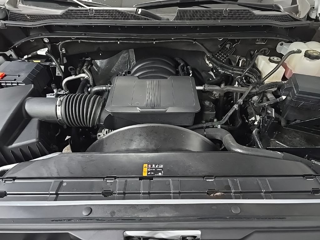 Used 2025 Chevrolet Silverado 2500 LT AWD/4WD image 12