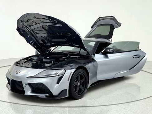 Used 2021 Toyota Supra RWD image 13