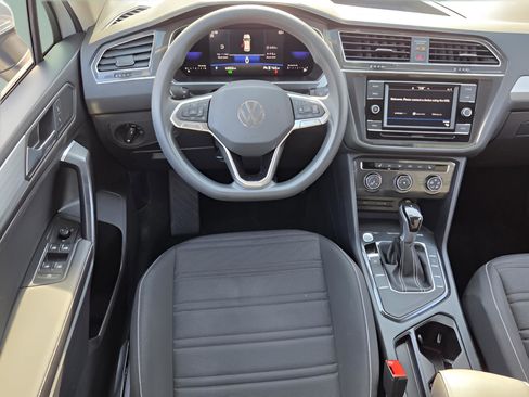 Used 2022 Volkswagen Tiguan S image 12