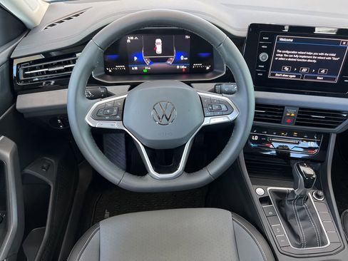 New 2025 Volkswagen Jetta SE image 15