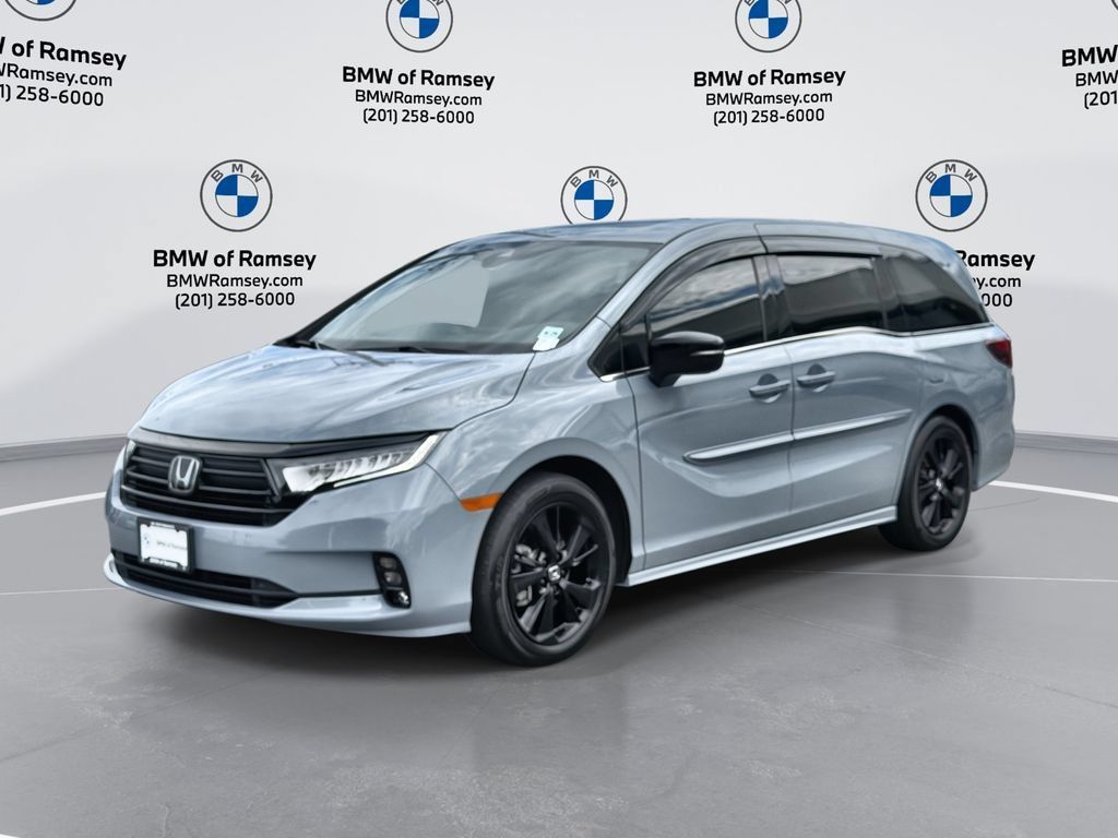 Used 2024 Honda Odyssey Sport image 1