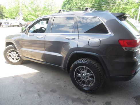 Used 2018 Jeep Grand Cherokee Limited w/ Luxury Group II AWD/4WD image 16