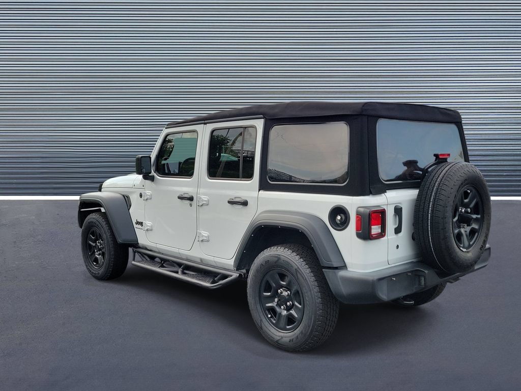 Used 2024 Jeep Wrangler Unlimited Sport AWD/4WD image 4