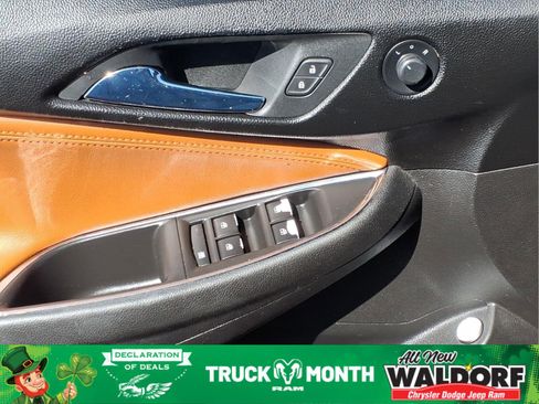 Used 2018 Chevrolet Cruze Premier image 14