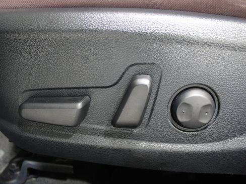 Used 2022 Kia Seltos SX w/ Sunroof Package image 4