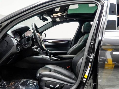 Used 2023 BMW 540i xDrive 540i xDrive w/ Premium Package image 38