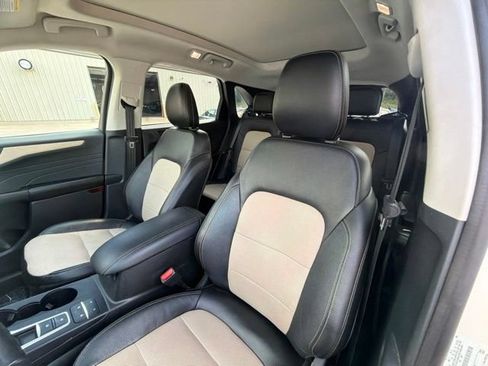 Used 2022 Ford Escape Titanium w/ Titanium Elite Package AWD/4WD image 20