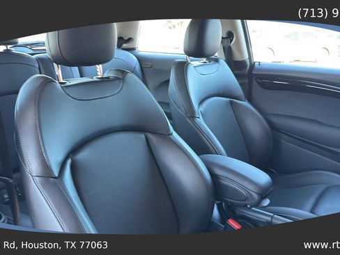 Used 2018 MINI Cooper S image 24