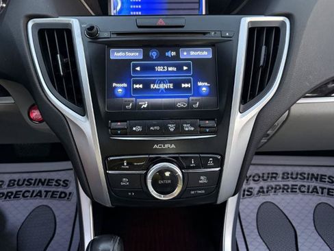 Used 2017 Acura TLX FWD image 15
