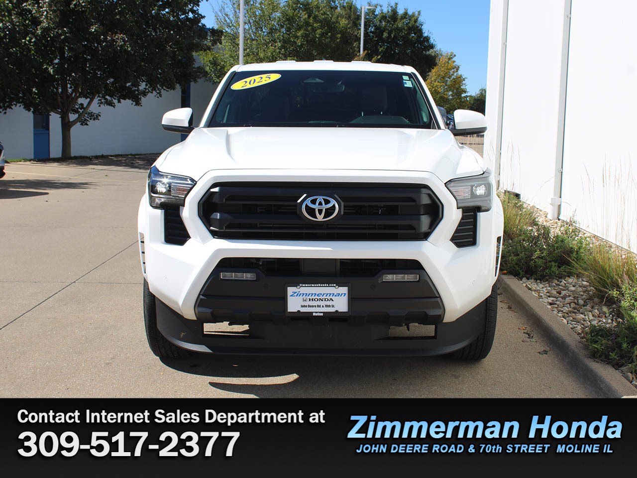 Used 2025 Toyota Tacoma SR5 w/ SR5 Upgrade Package AWD/4WD image 4