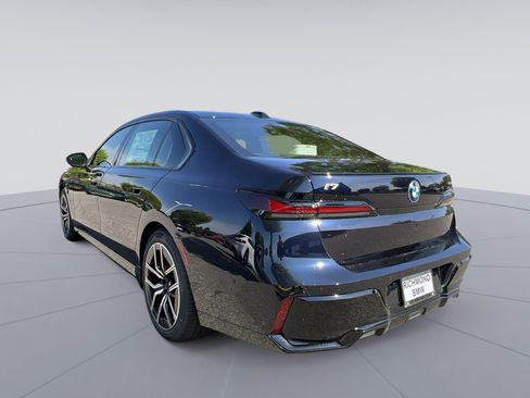 New 2025 BMW i7 eDrive50 w/ Executive Package image 3