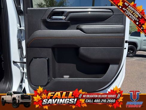 Used 2024 GMC Sierra 2500 AT4 w/ Technology Package AWD/4WD image 27