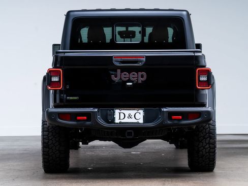Used 2023 Jeep Gladiator Rubicon w/ Safety Group AWD/4WD image 5