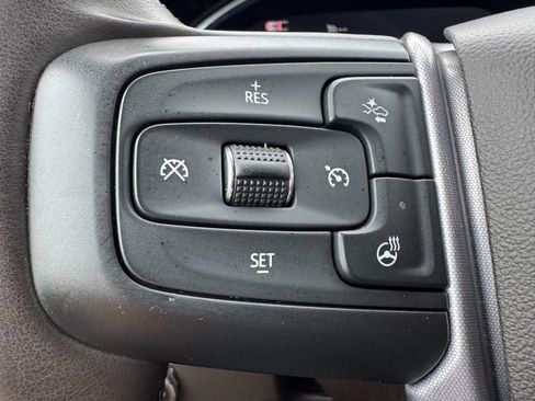 Used 2025 GMC Sierra 1500 SLT AWD/4WD image 17