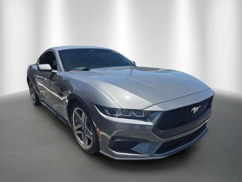 Used 2024 Ford Mustang Coupe RWD image 5