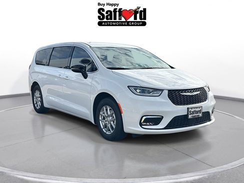 New 2026 Chrysler Pacifica Select FWD image 9