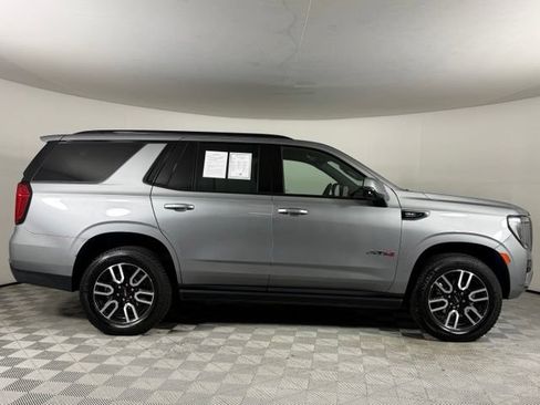 Used 2023 GMC Yukon AT4 w/ AT4 Premium Package AWD/4WD image 9