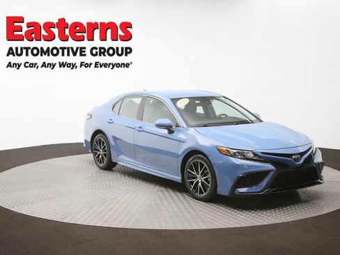 Used 2024 Toyota Camry SE image 50