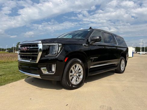 Used 2023 GMC Yukon XL SLT w/ SLT Luxury Package AWD/4WD image 1