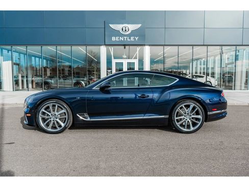 Used 2022 Bentley Continental GT V8 image 7