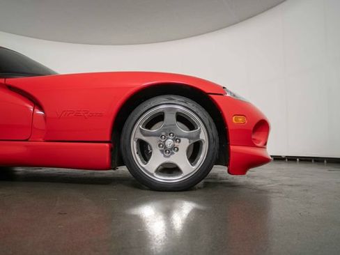 Used 2002 Dodge Viper GTS RWD image 10