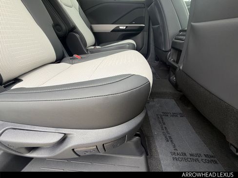 New 2026 Lexus TX 500h AWD image 23