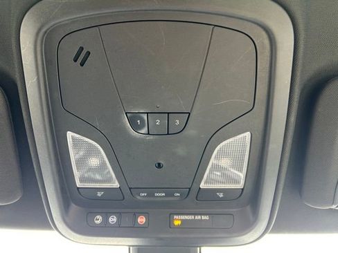 Used 2017 Chevrolet Impala LT w/ Leather Package image 44