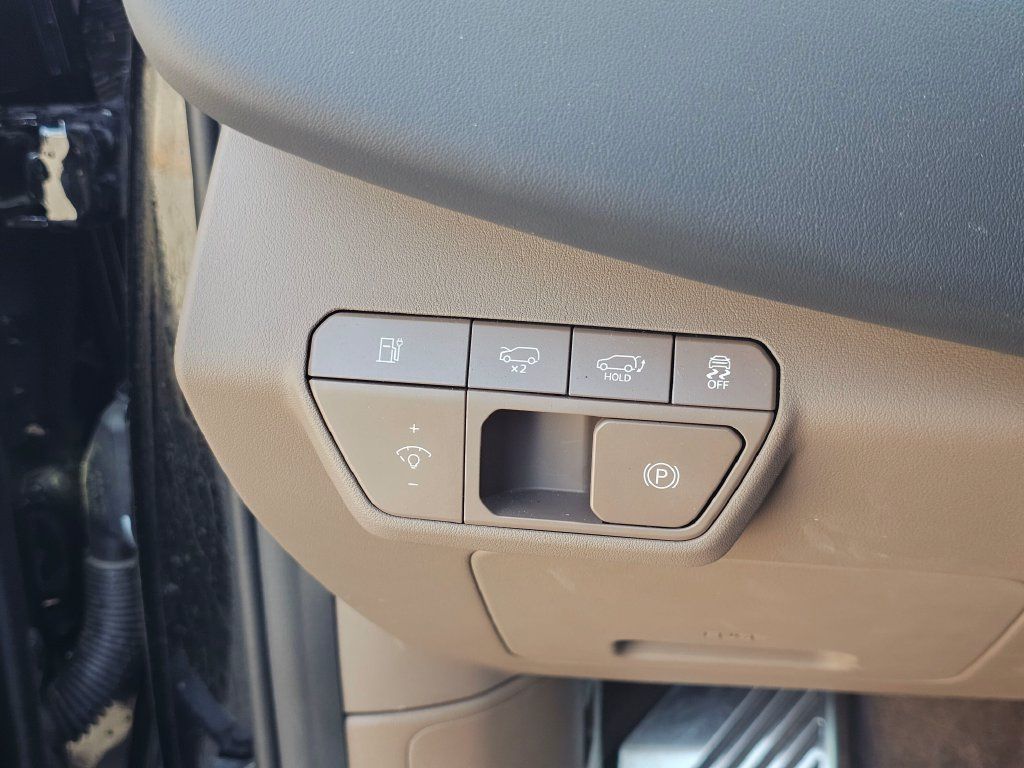 Used 2024 Kia EV9 GT-Line AWD/4WD image 33