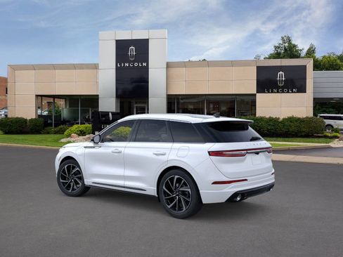 New 2024 Lincoln Corsair Grand Touring w/ Equipment Group 301A image 5