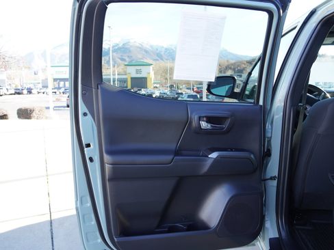 Certified 2023 Toyota Tacoma TRD Sport w/ Advanced Technology Package image 18